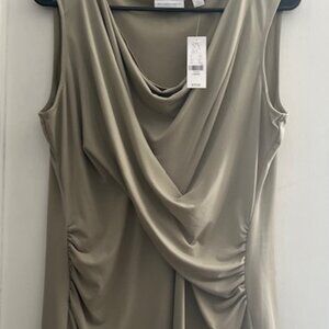 Sleeveless women blouse